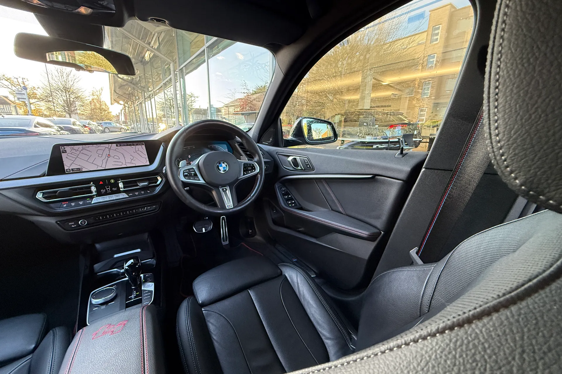 BMW 1 SERIES thumbnail image number 43