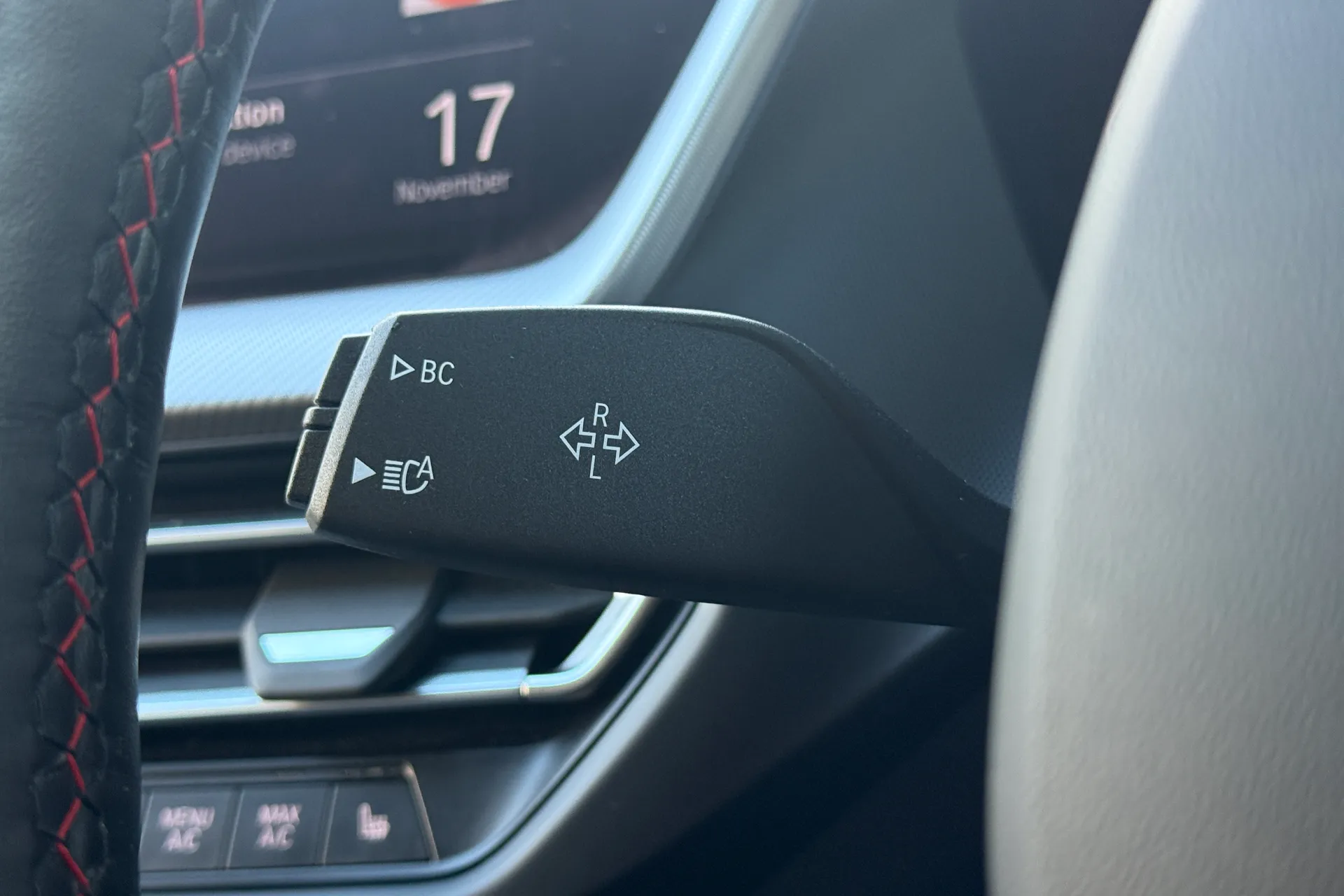 BMW 1 SERIES thumbnail image number 15