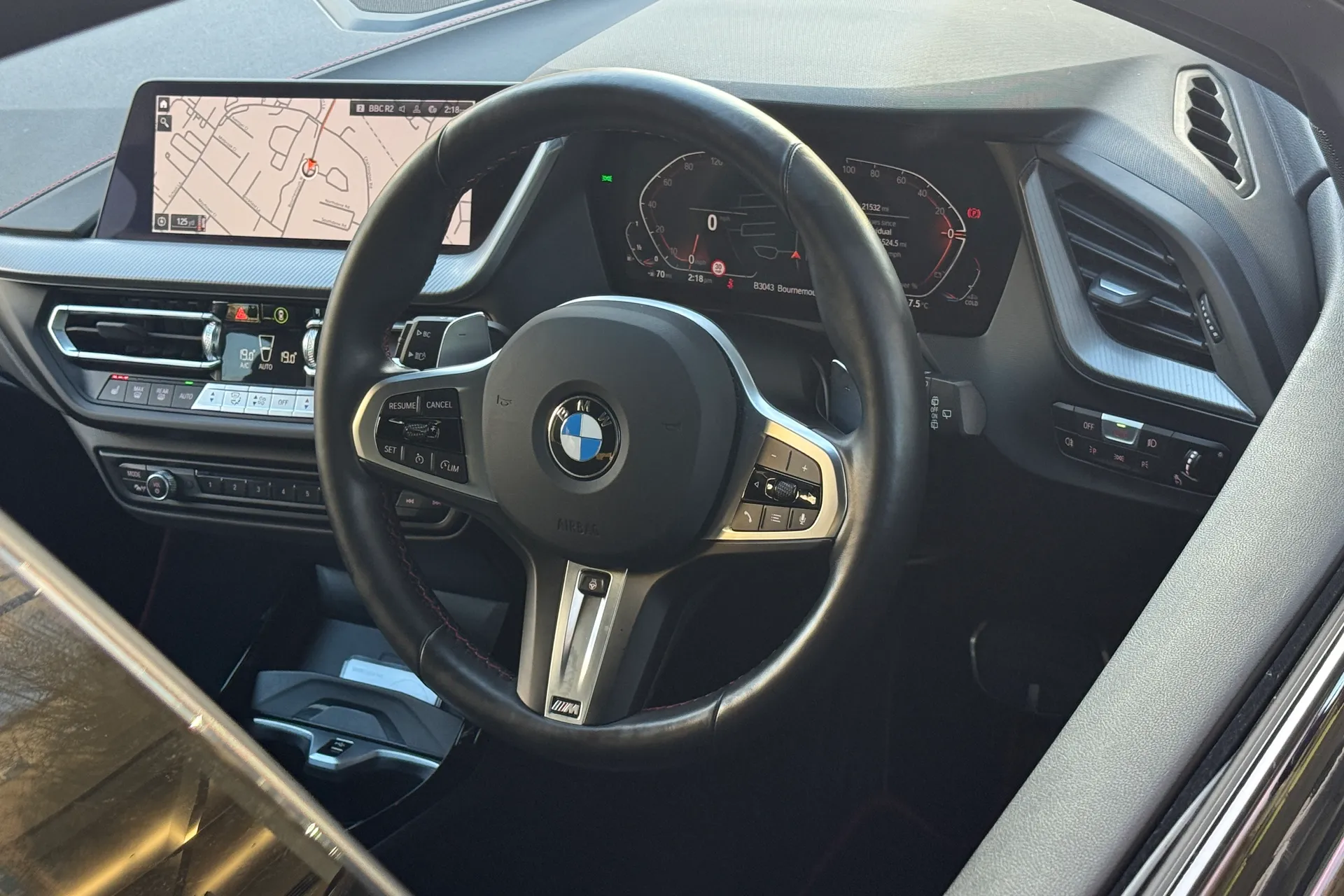 BMW 1 SERIES thumbnail image number 36