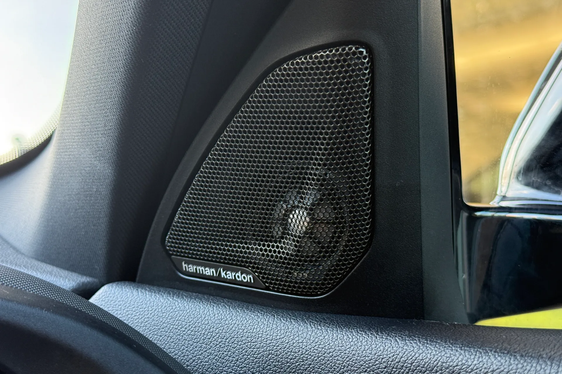 BMW 1 SERIES thumbnail image number 31