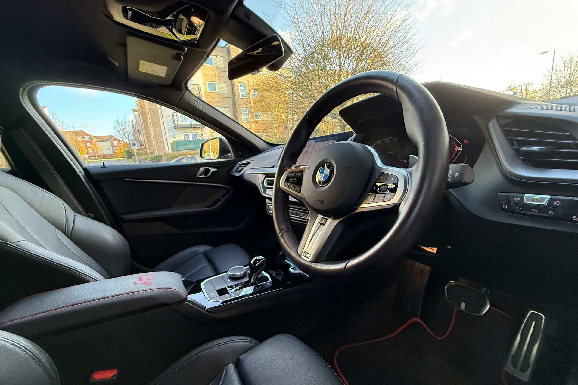 BMW 1 SERIES thumbnail image number 11