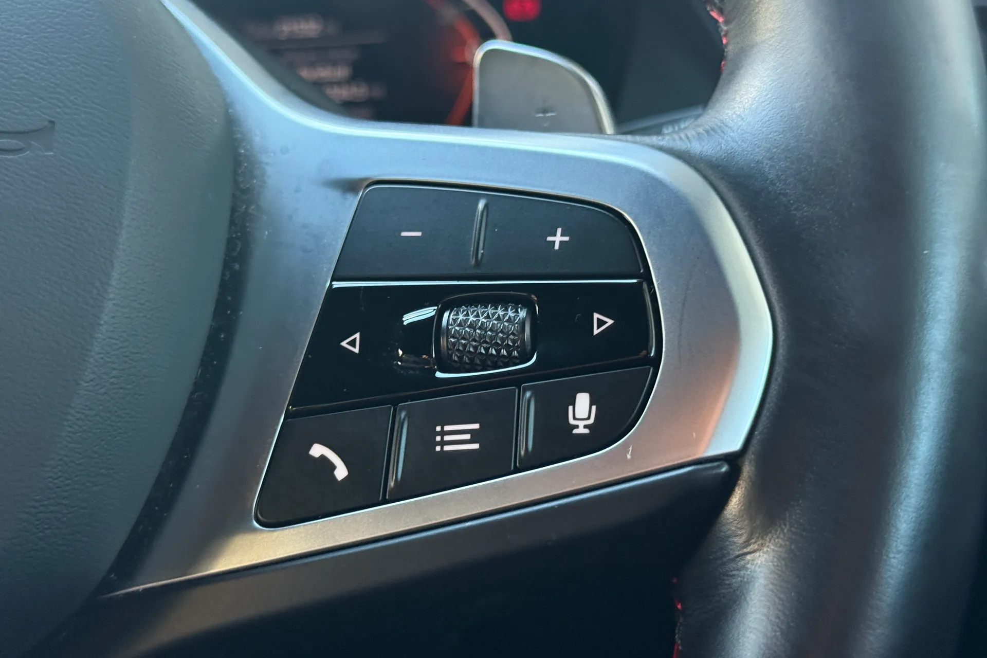 BMW 1 SERIES thumbnail image number 13