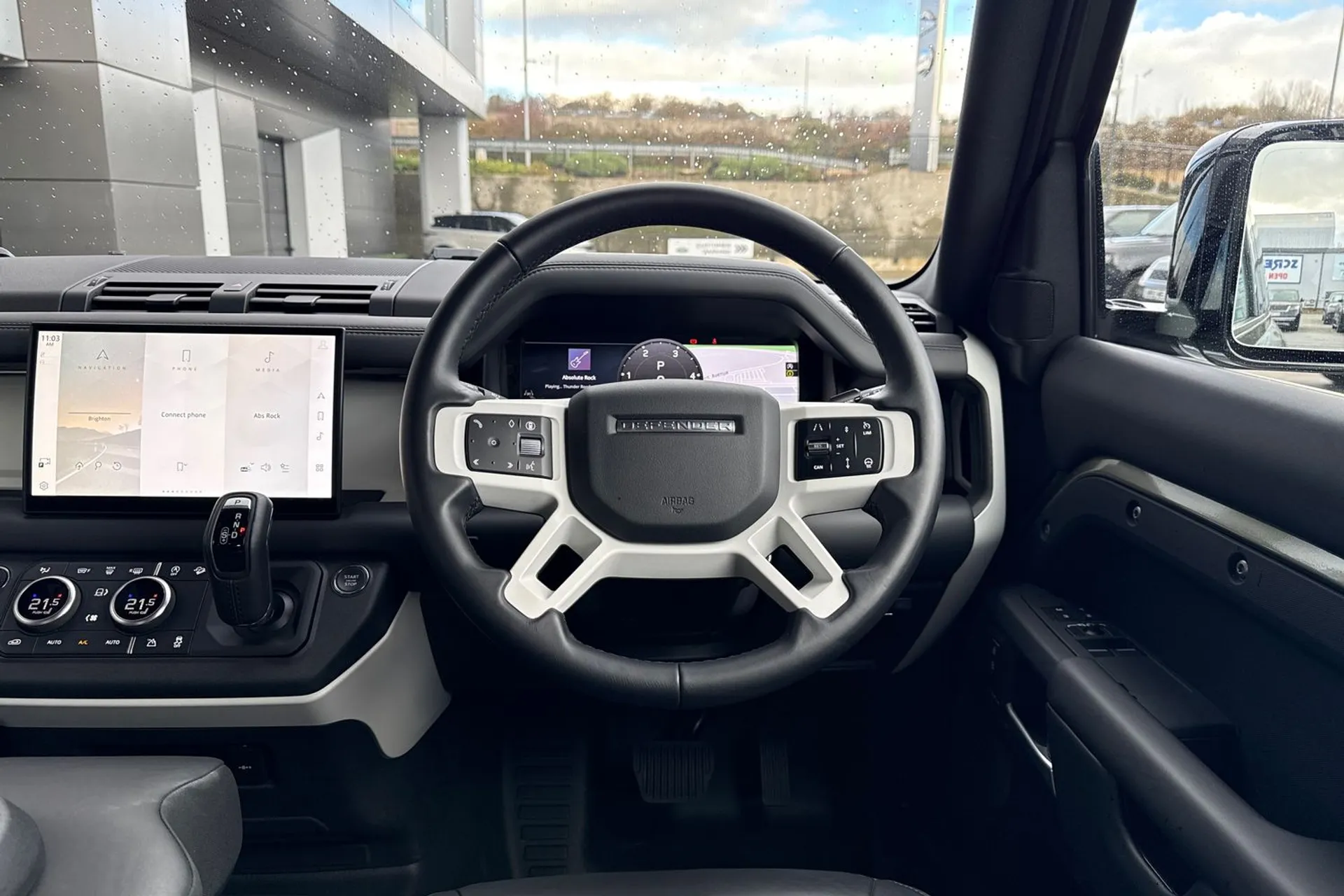 LAND ROVER DEFENDER thumbnail image number 43