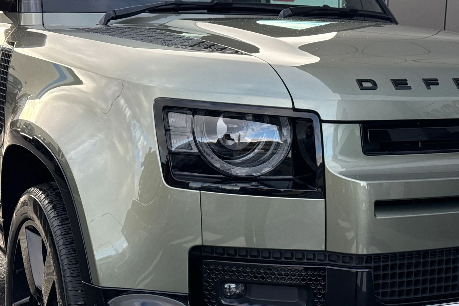 LAND ROVER DEFENDER thumbnail image number 61