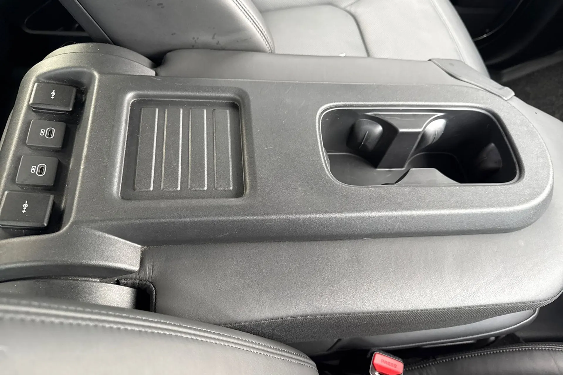 LAND ROVER DEFENDER thumbnail image number 55