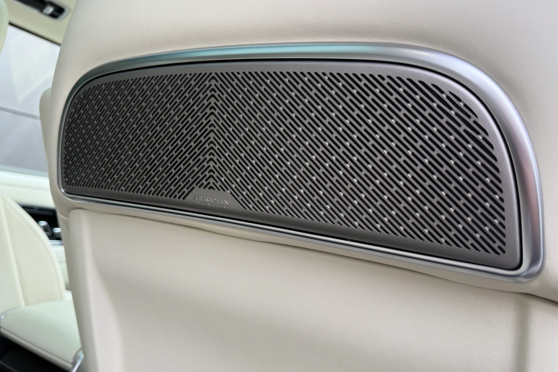 LAND ROVER RANGE ROVER thumbnail image number 62