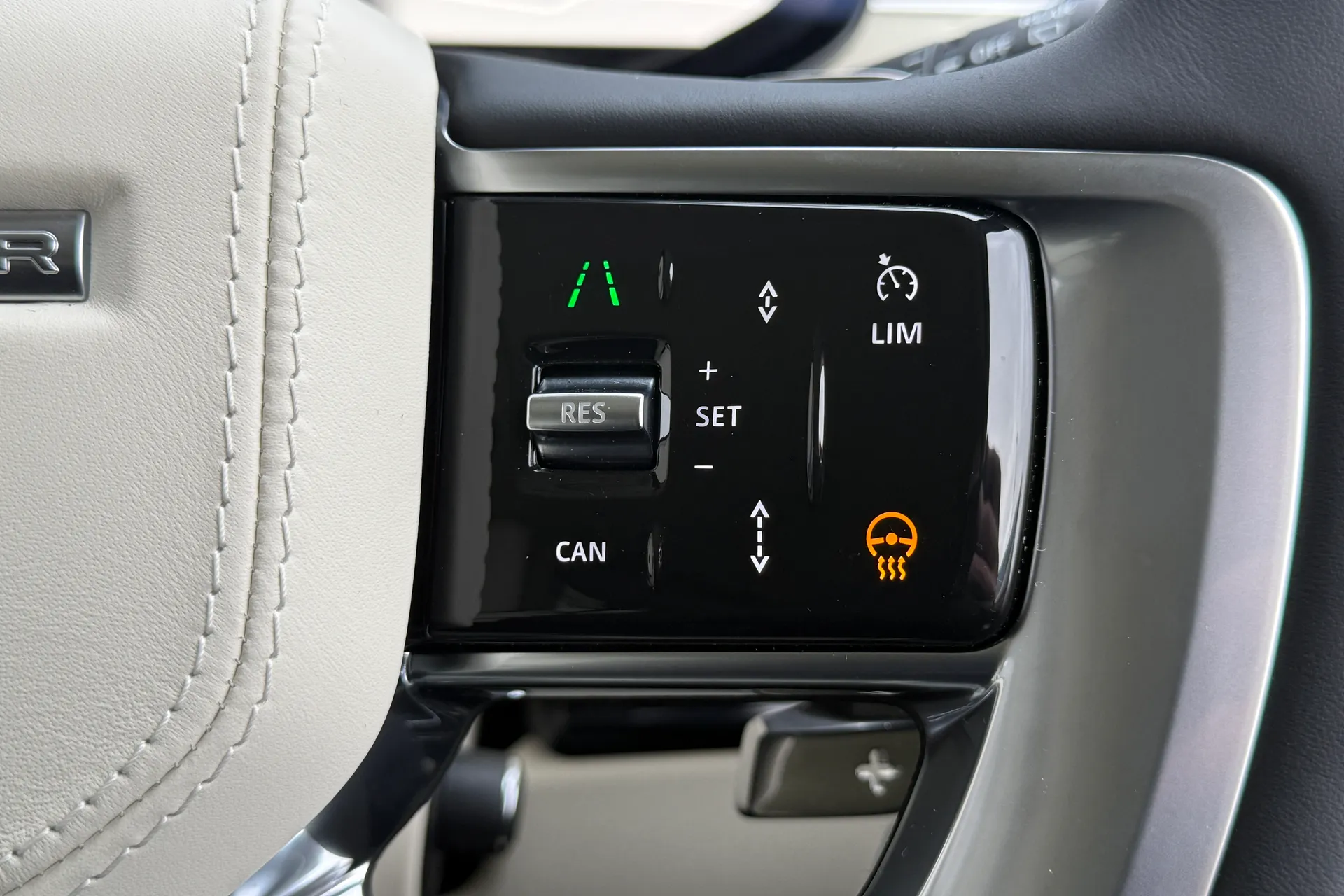 LAND ROVER RANGE ROVER thumbnail image number 42