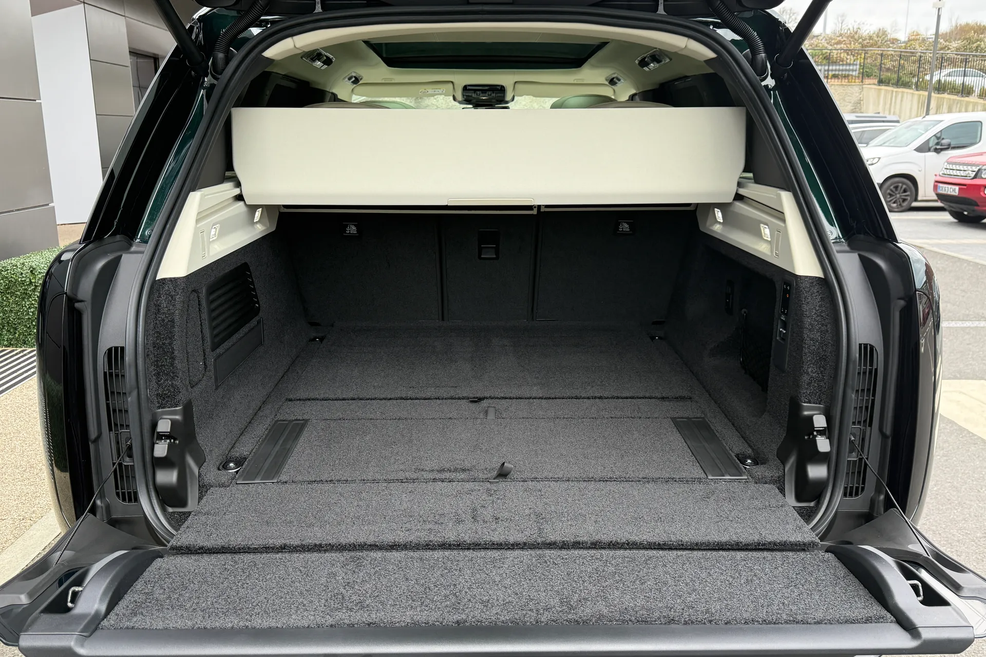 LAND ROVER RANGE ROVER thumbnail image number 70