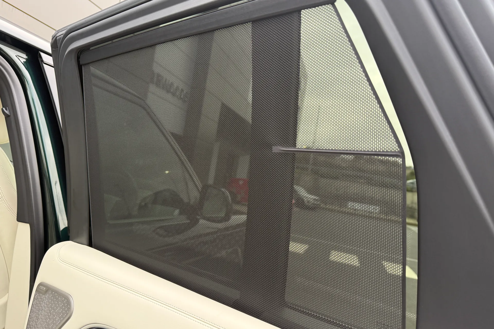 LAND ROVER RANGE ROVER thumbnail image number 68