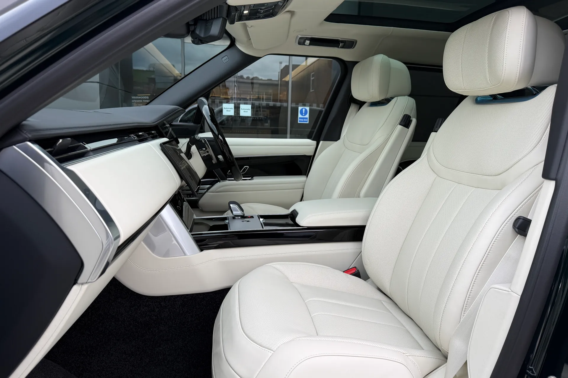 LAND ROVER RANGE ROVER thumbnail image number 75