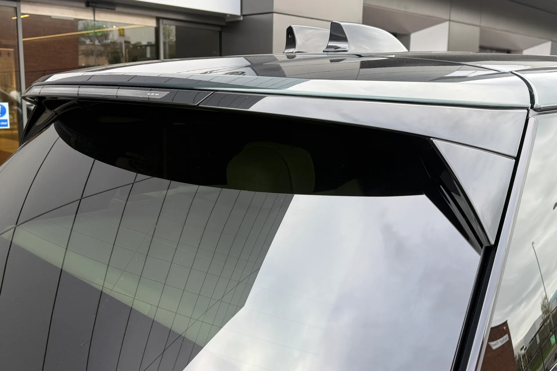 LAND ROVER RANGE ROVER thumbnail image number 38