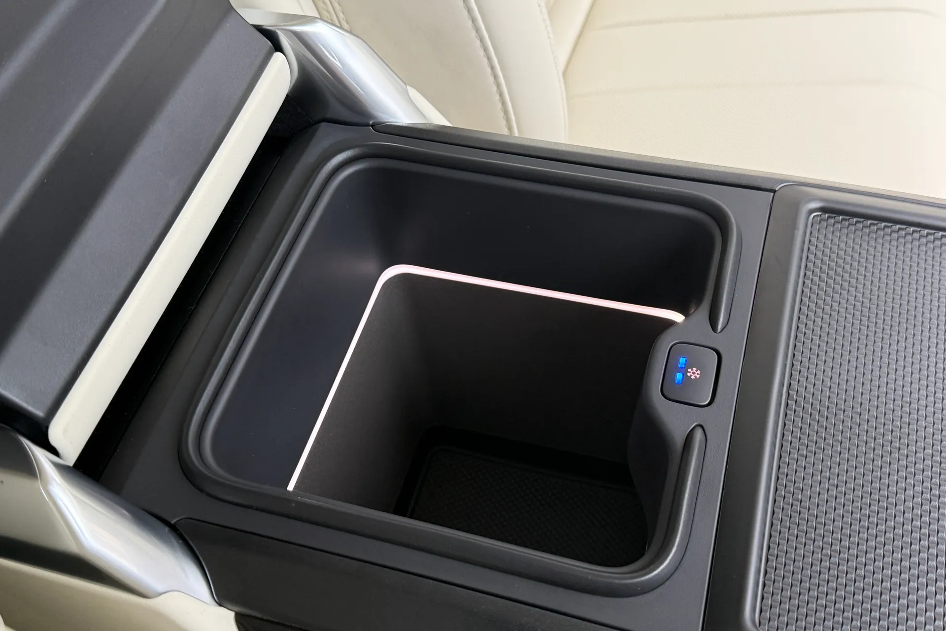 LAND ROVER RANGE ROVER thumbnail image number 47