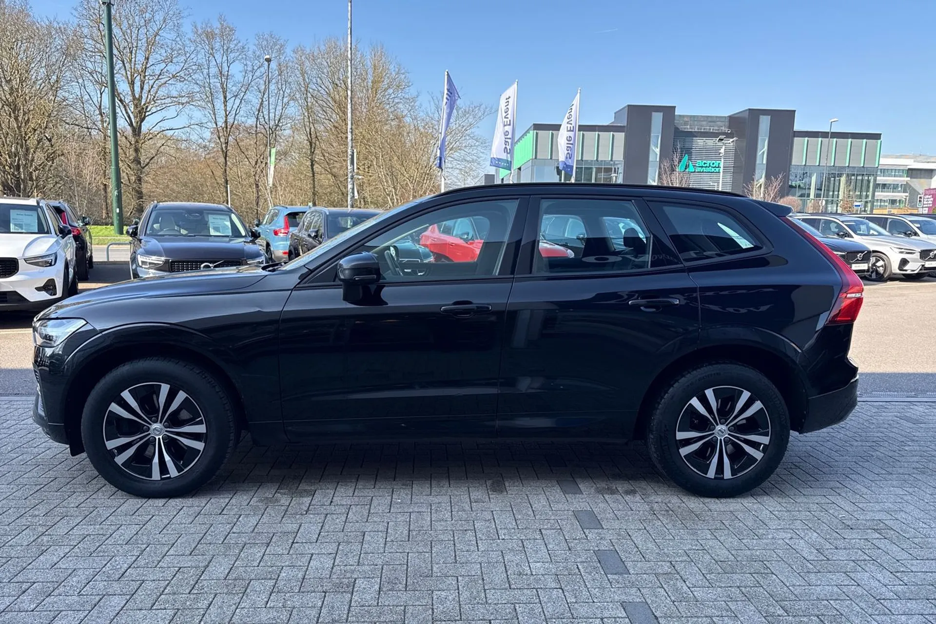 Volvo XC60 thumbnail image number 11