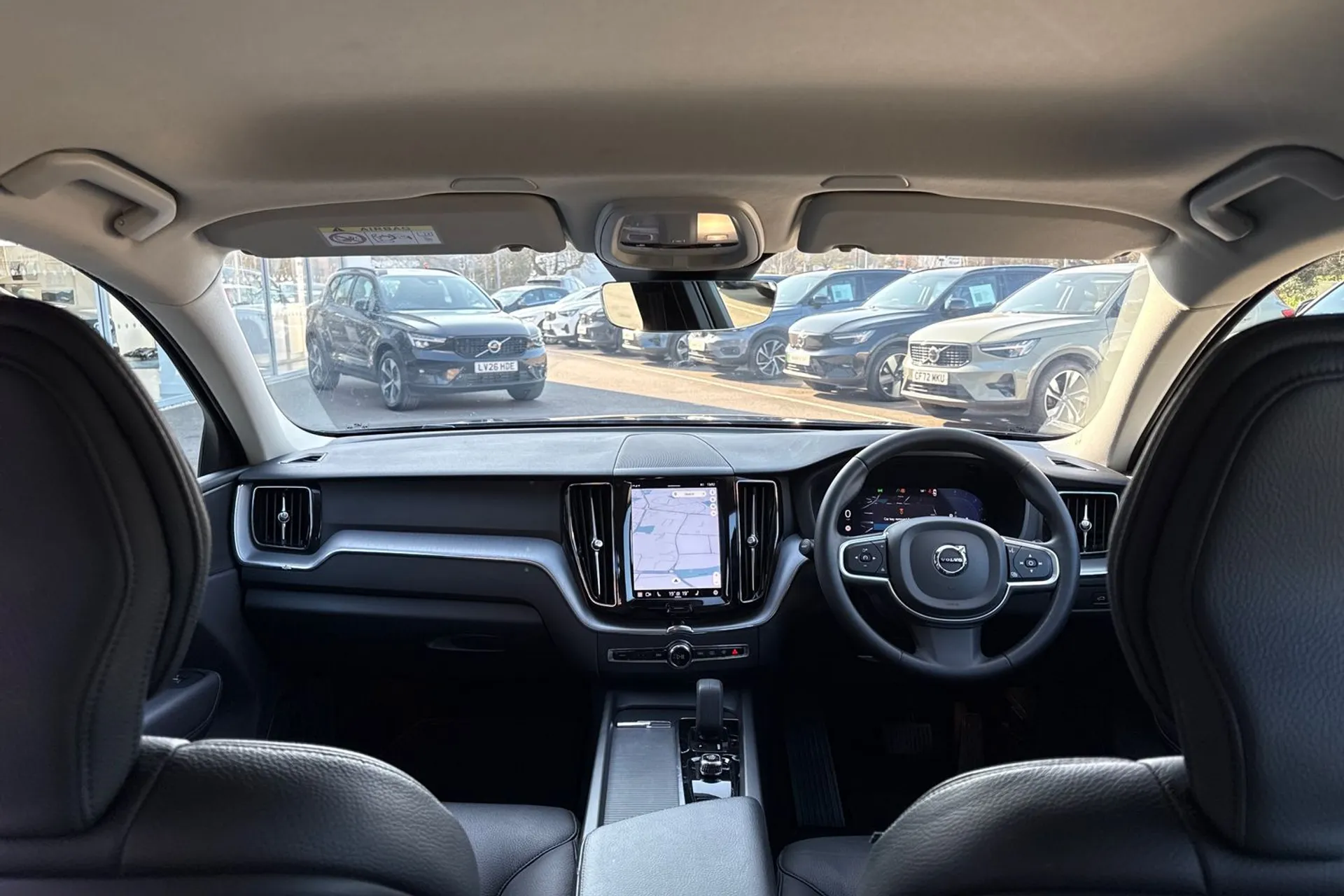 Volvo XC60 thumbnail image number 3