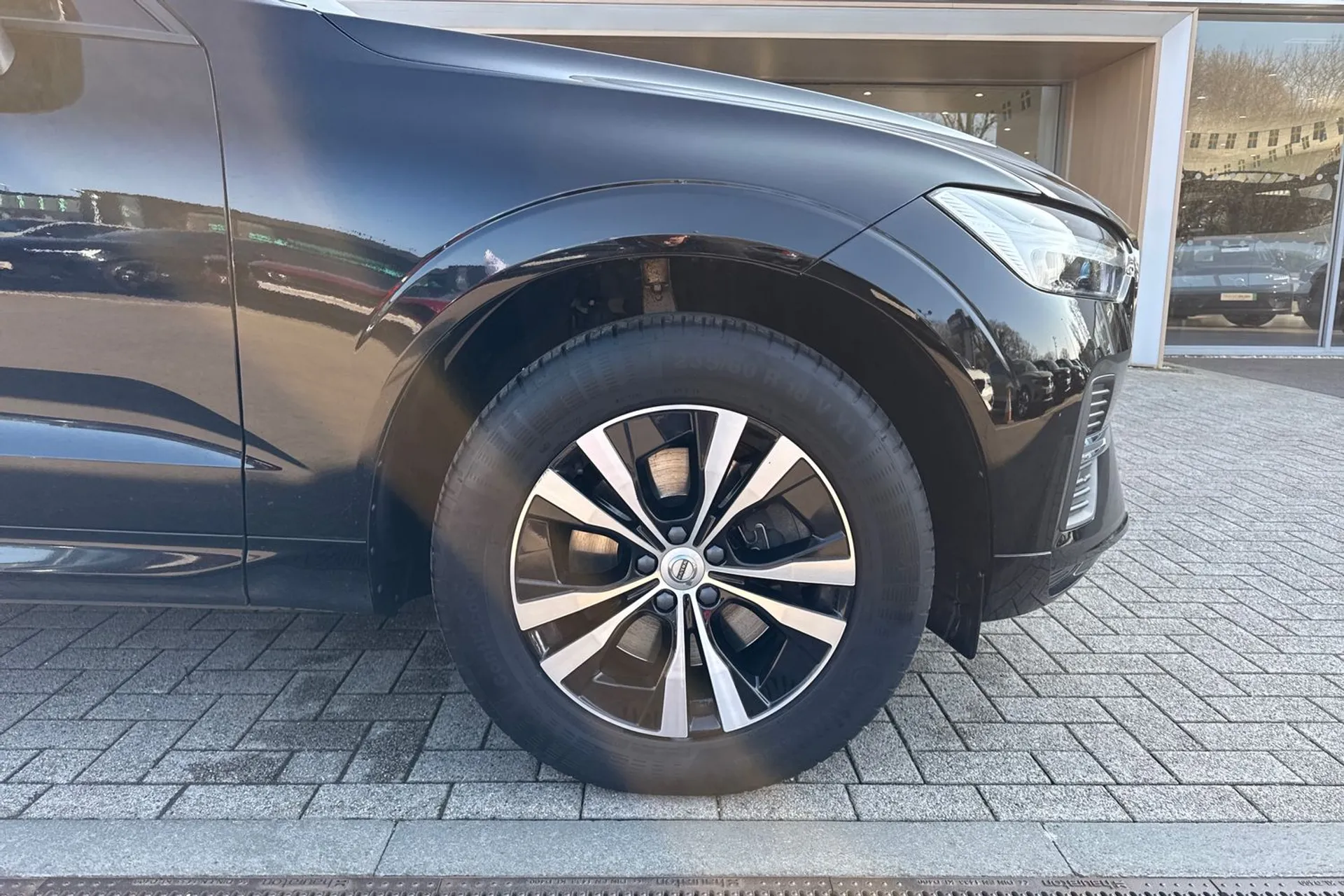 Volvo XC60 thumbnail image number 14