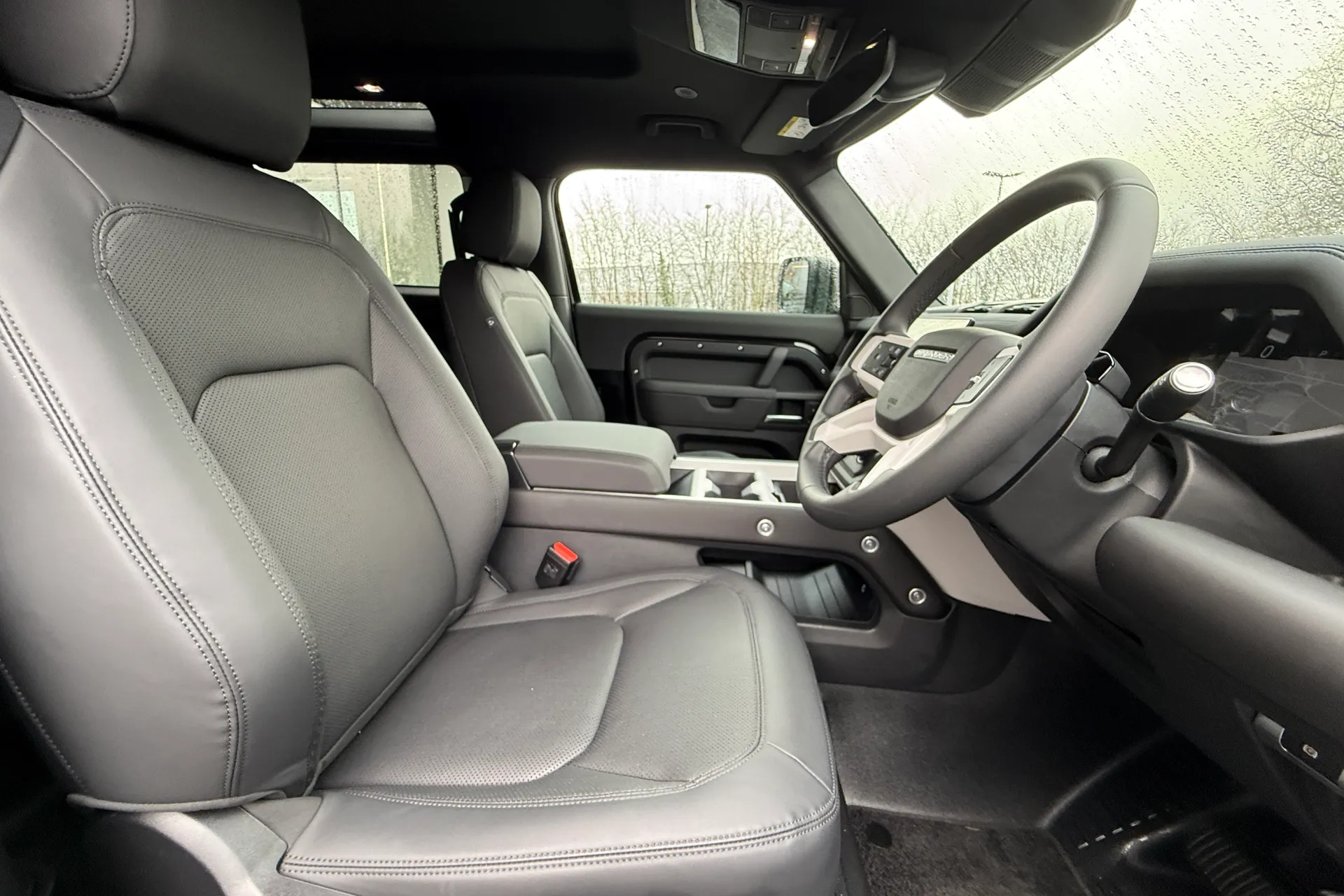 LAND ROVER DEFENDER thumbnail image number 9