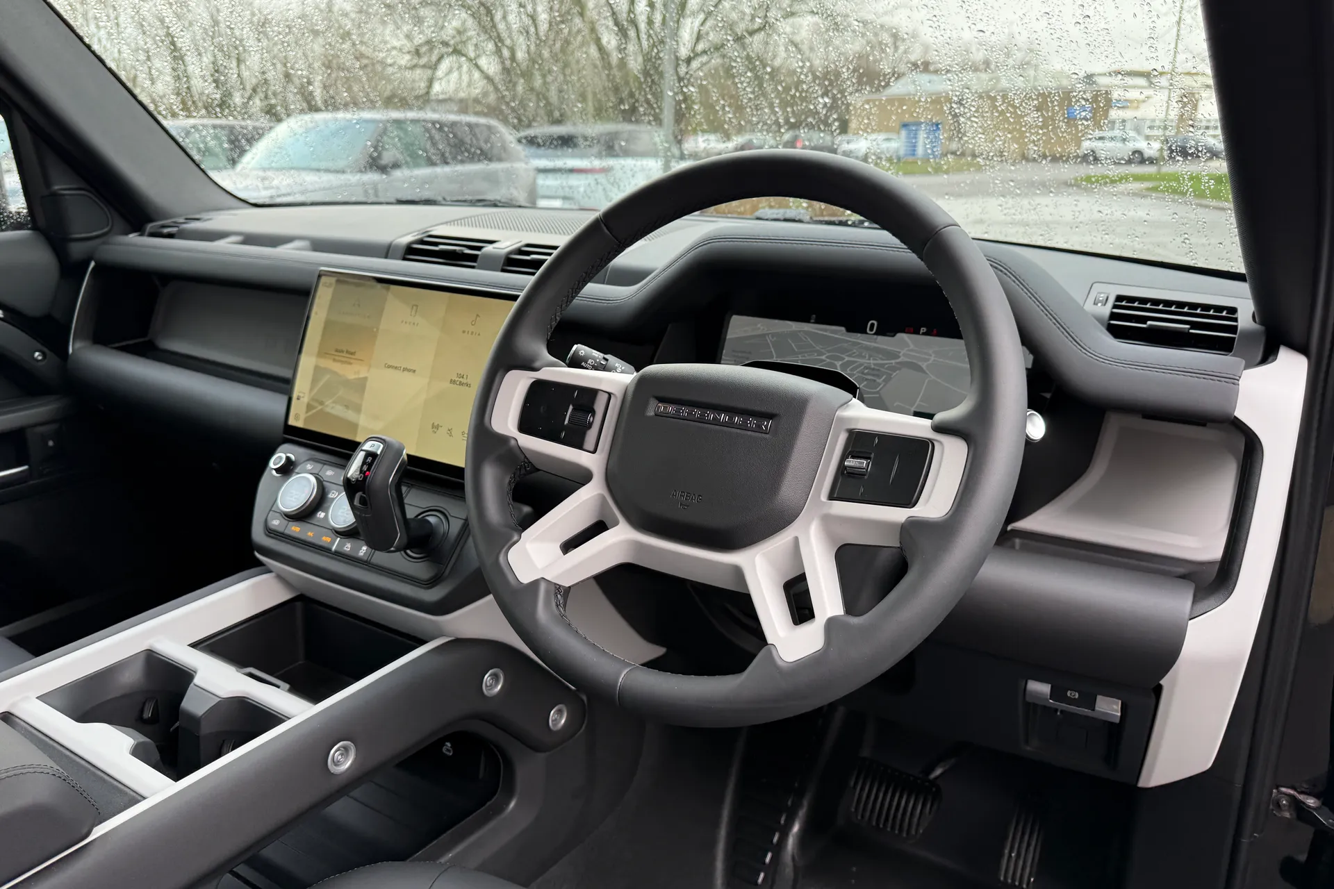 LAND ROVER DEFENDER thumbnail image number 27