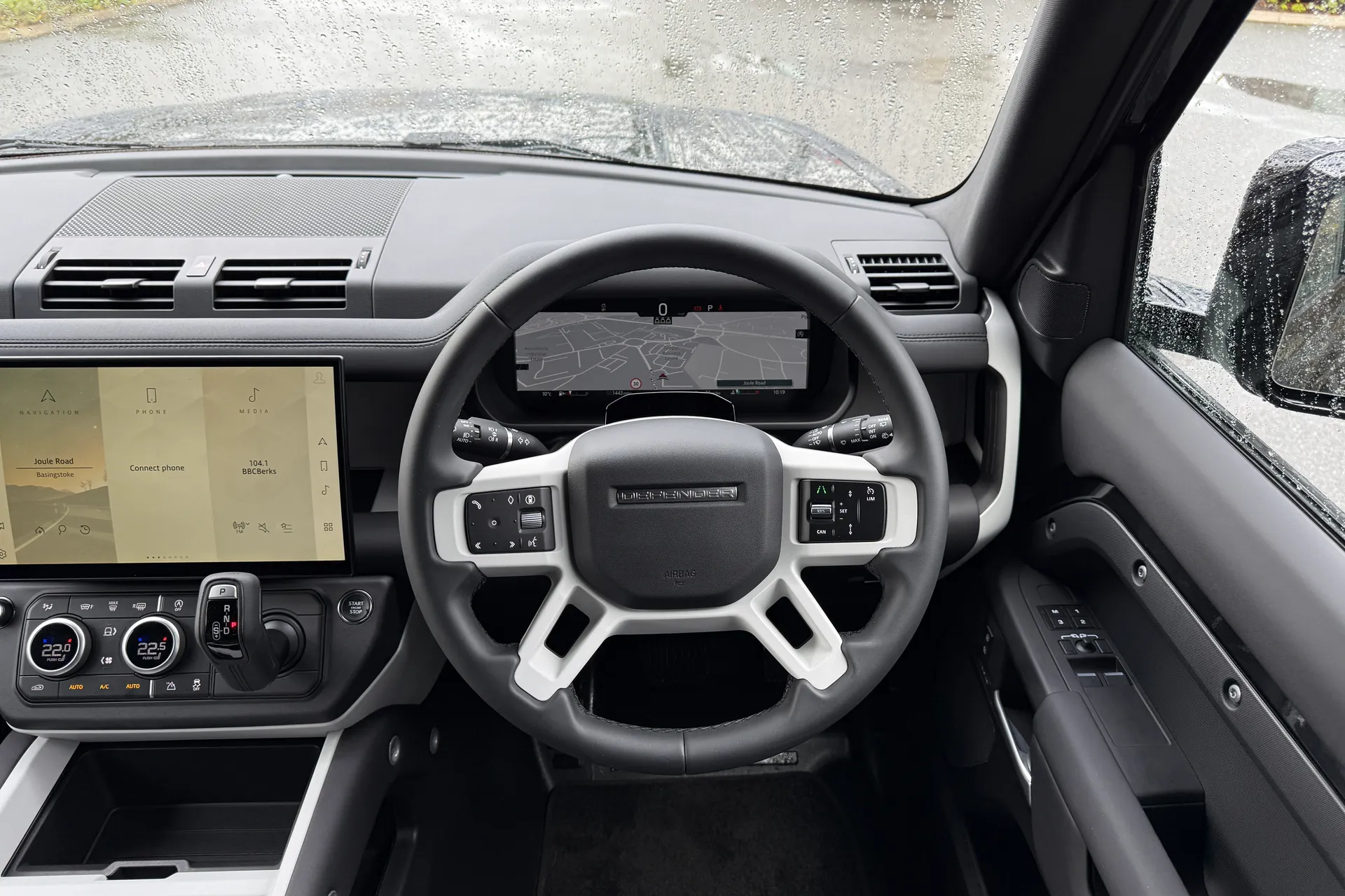 LAND ROVER DEFENDER thumbnail image number 12