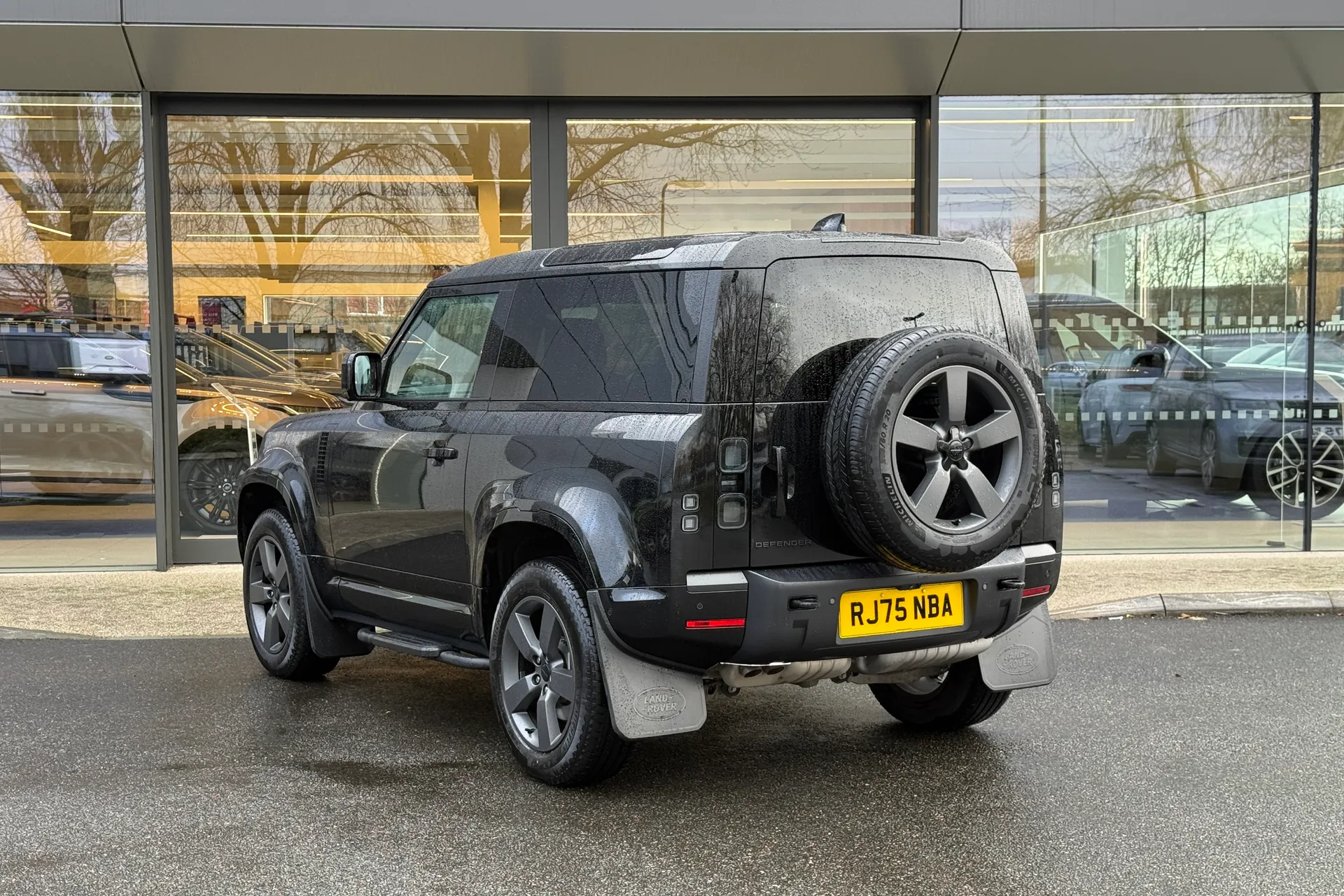 LAND ROVER DEFENDER thumbnail image number 7