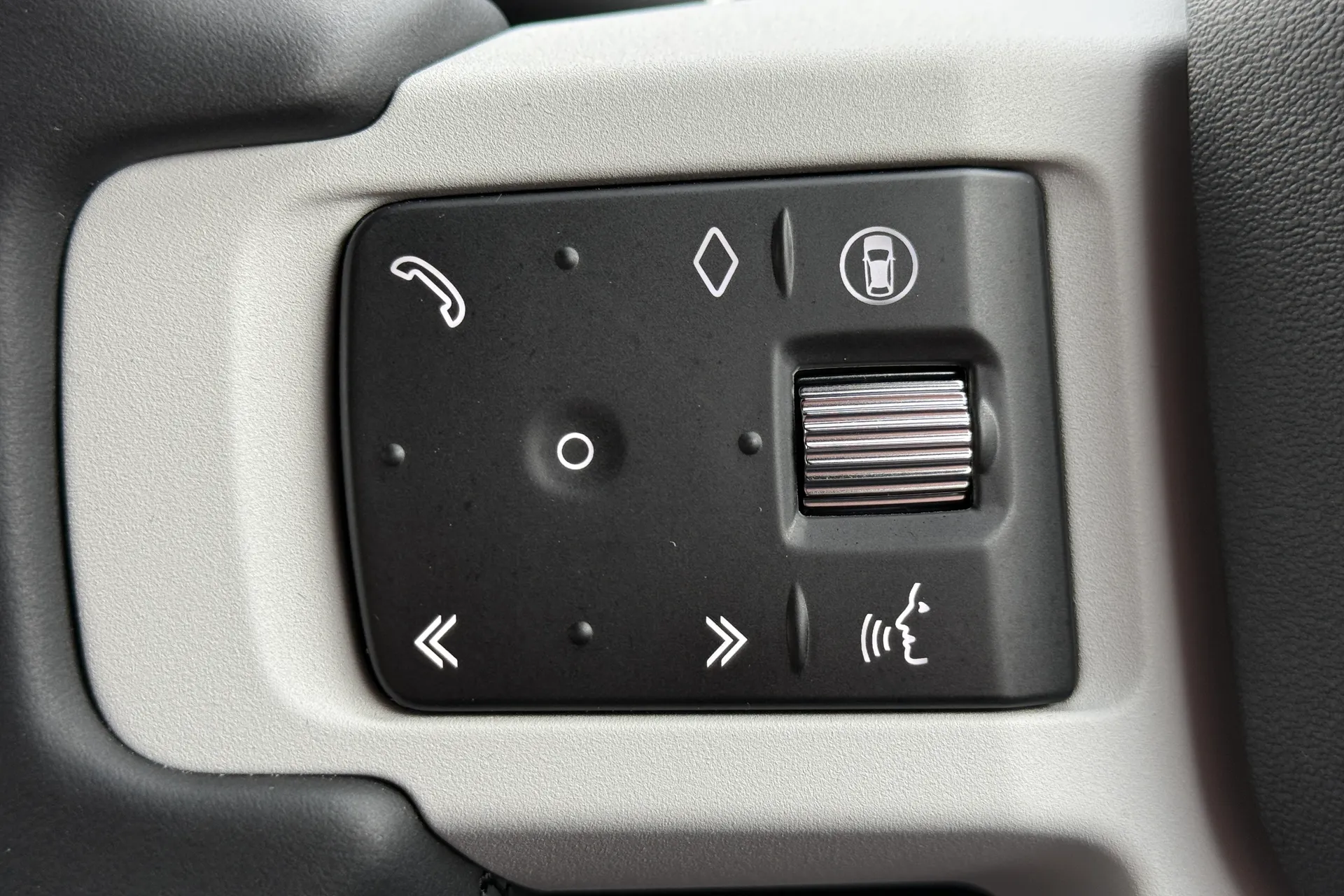 LAND ROVER DEFENDER thumbnail image number 22