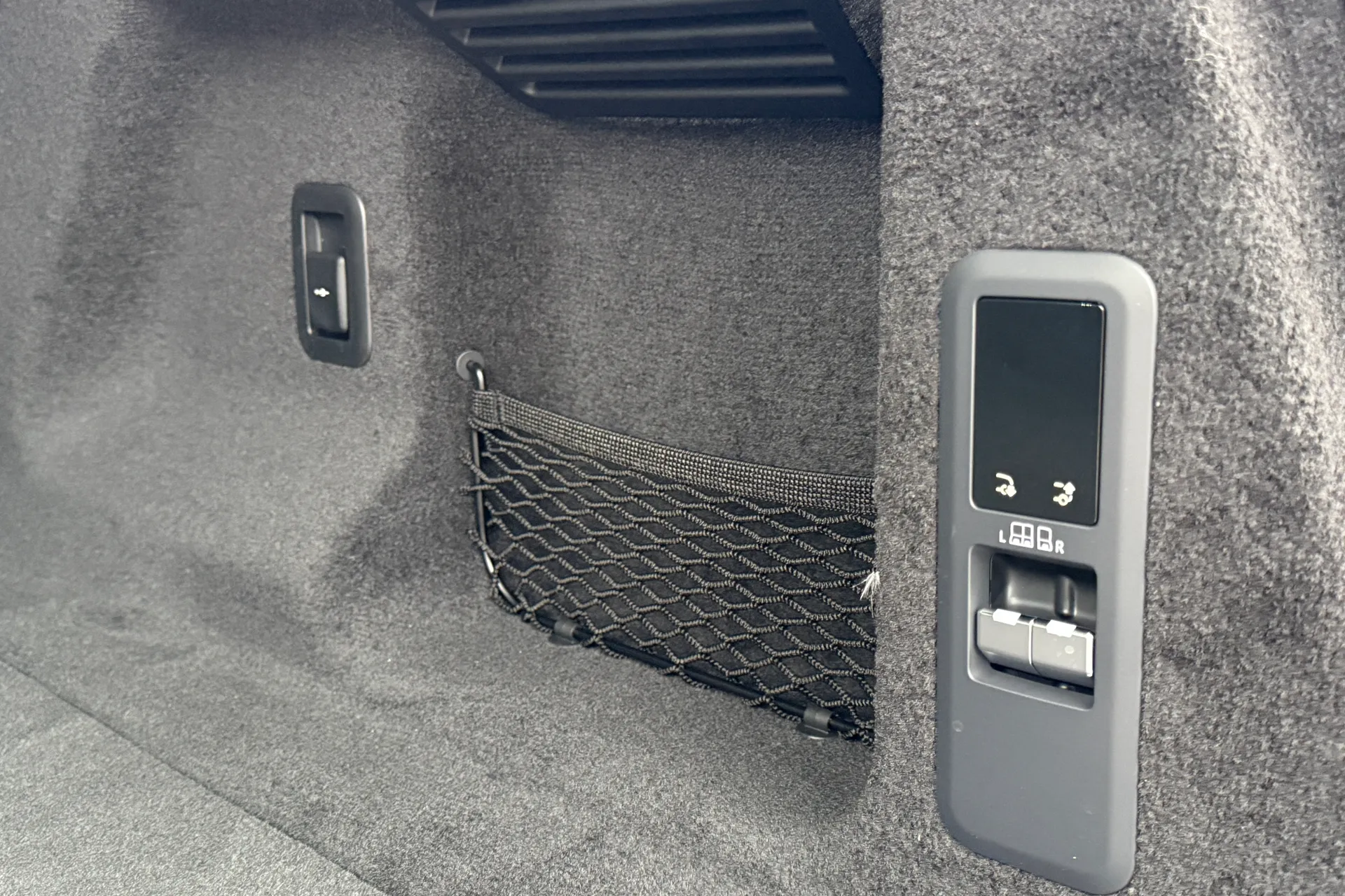 LAND ROVER RANGE ROVER SPORT thumbnail image number 44