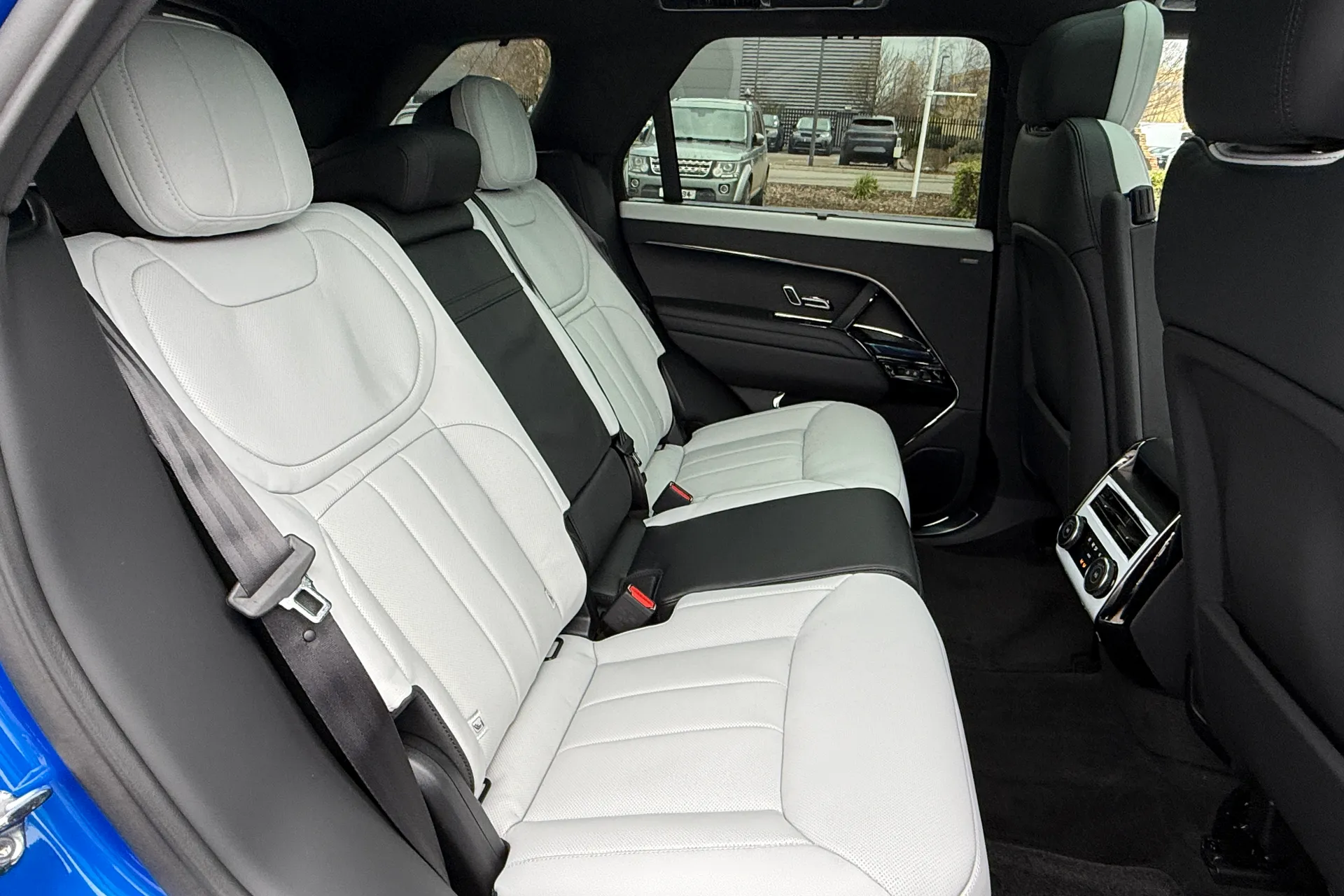 LAND ROVER RANGE ROVER SPORT thumbnail image number 47