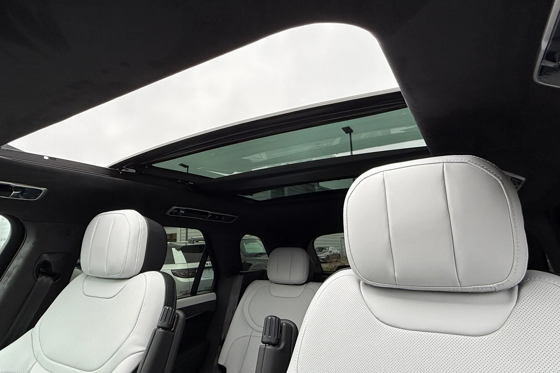 LAND ROVER RANGE ROVER SPORT thumbnail image number 5