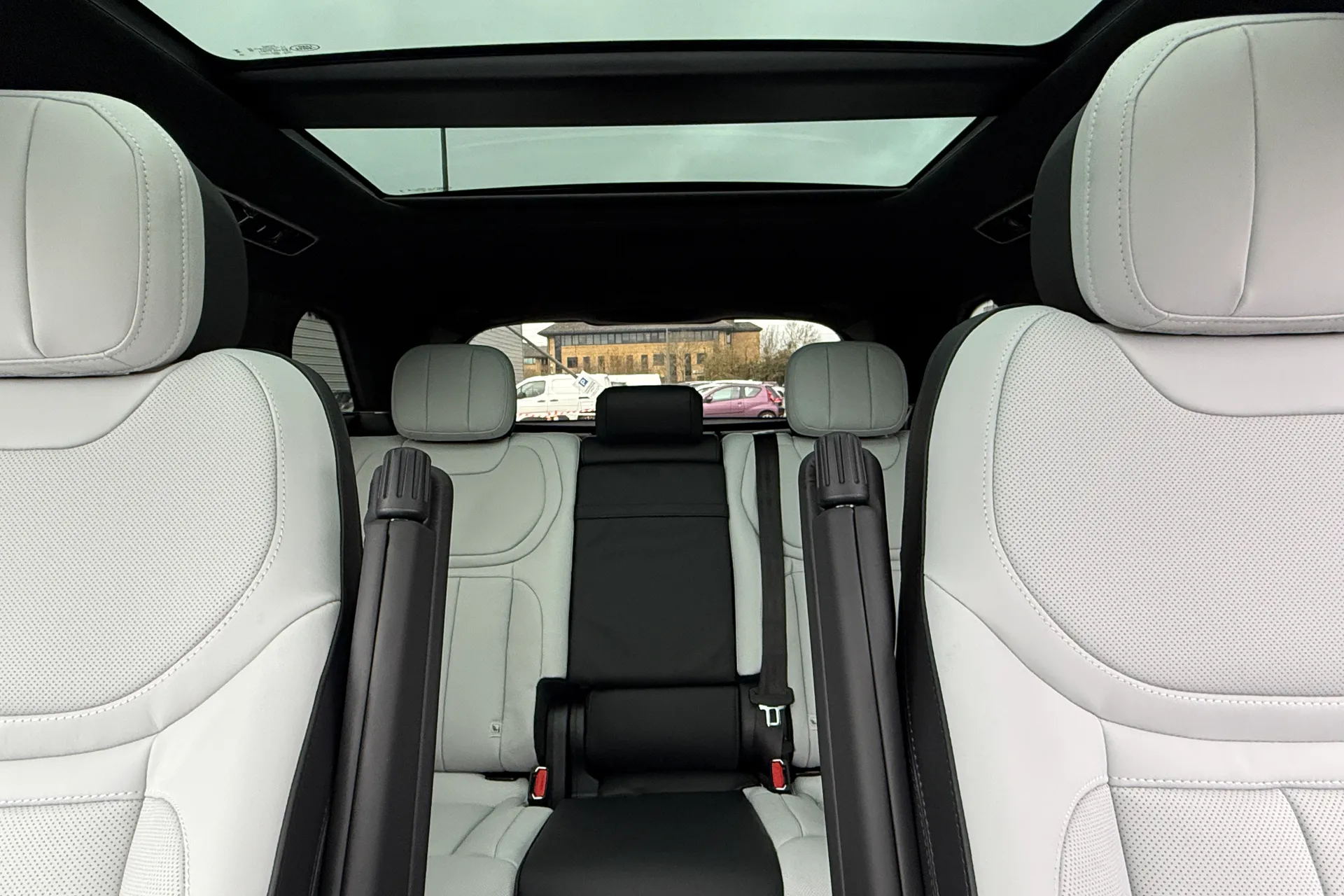 LAND ROVER RANGE ROVER SPORT thumbnail image number 51