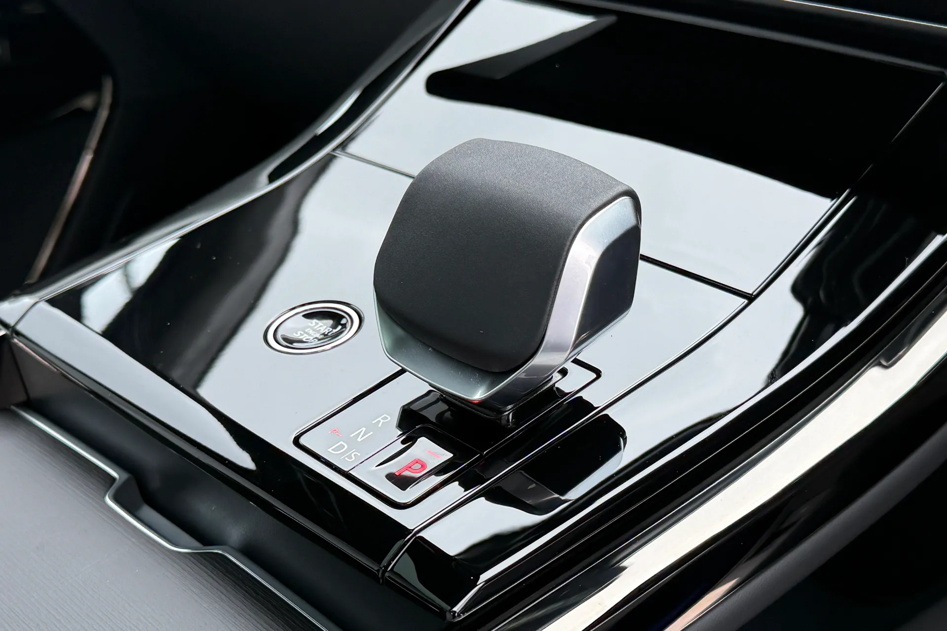 LAND ROVER RANGE ROVER SPORT thumbnail image number 33