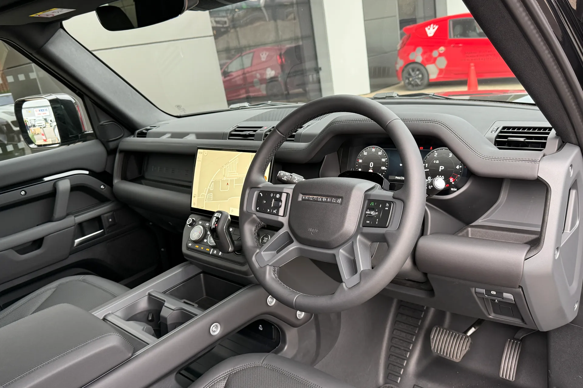 LAND ROVER Defender 90 thumbnail image number 16