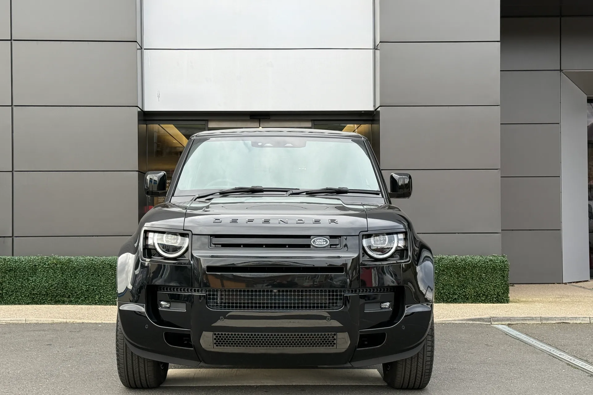 LAND ROVER Defender 90 thumbnail image number 11