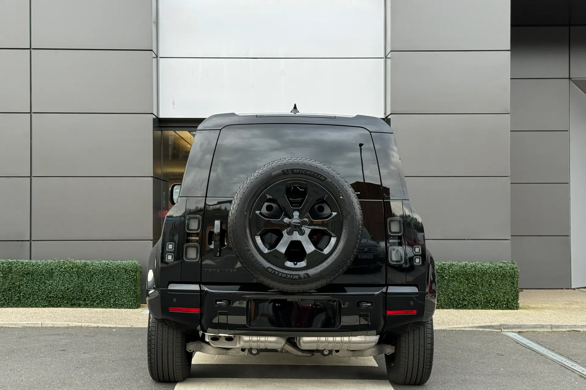 LAND ROVER Defender 90 thumbnail image number 14