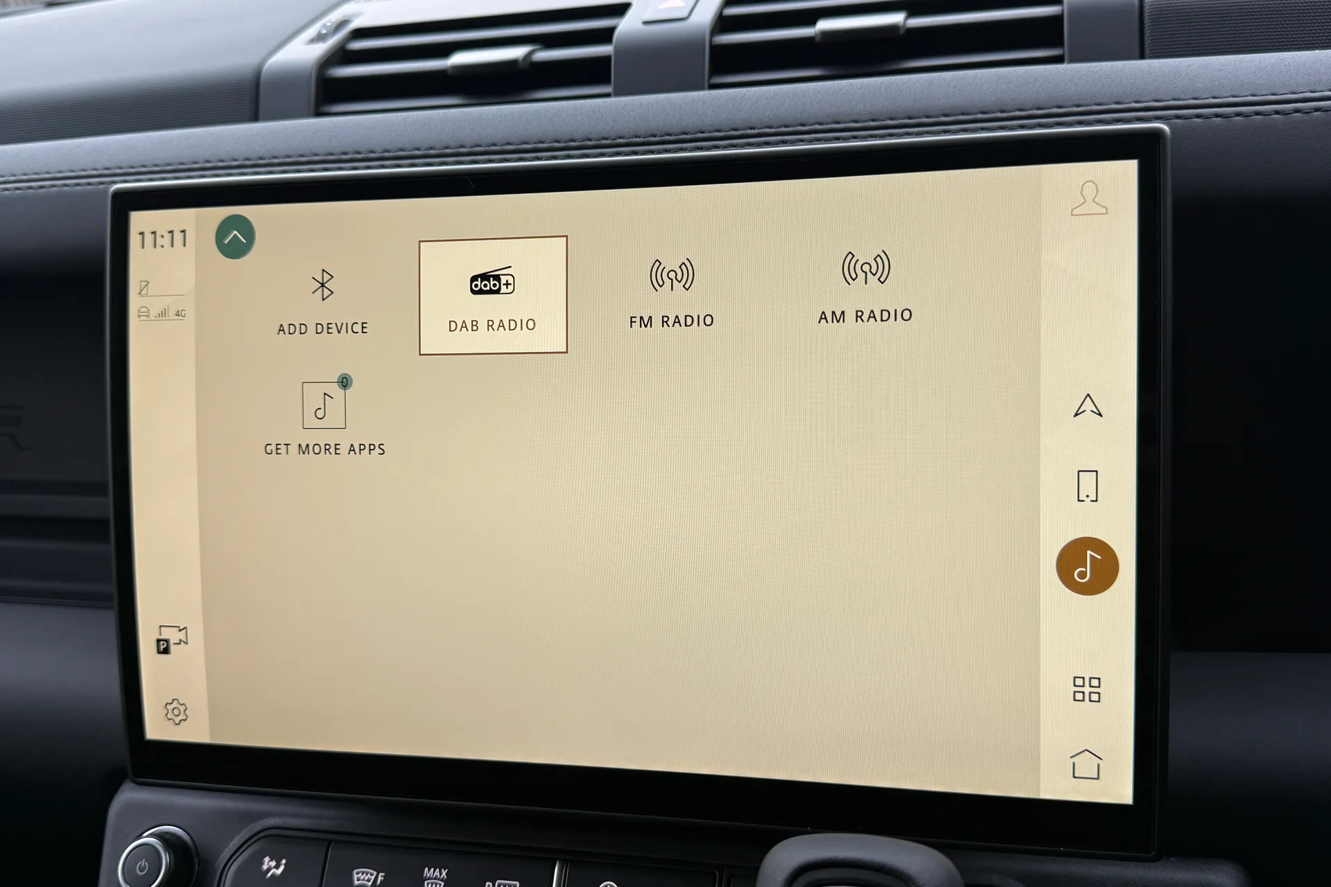 LAND ROVER Defender 90 thumbnail image number 22