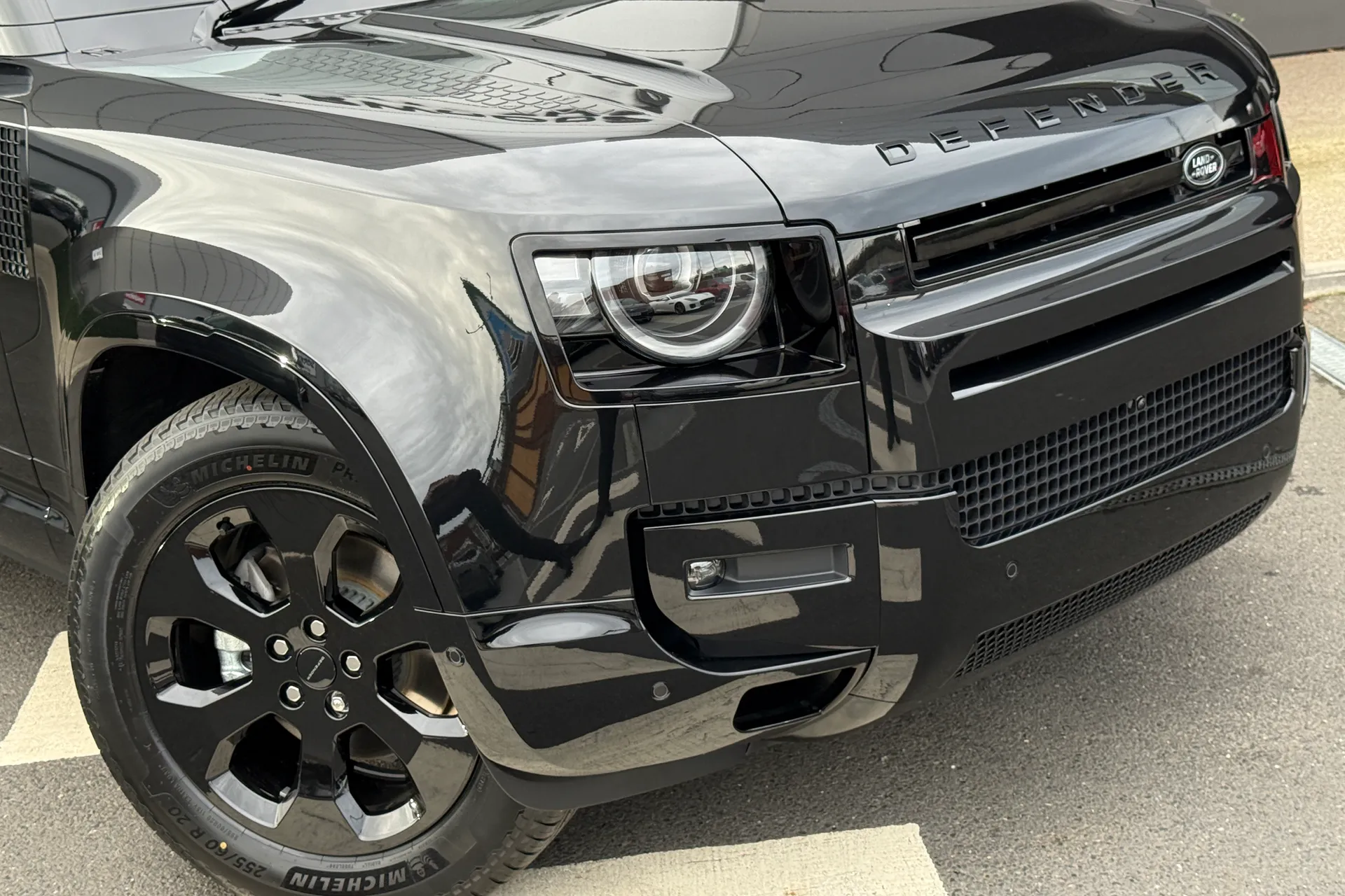 LAND ROVER Defender 90 thumbnail image number 23