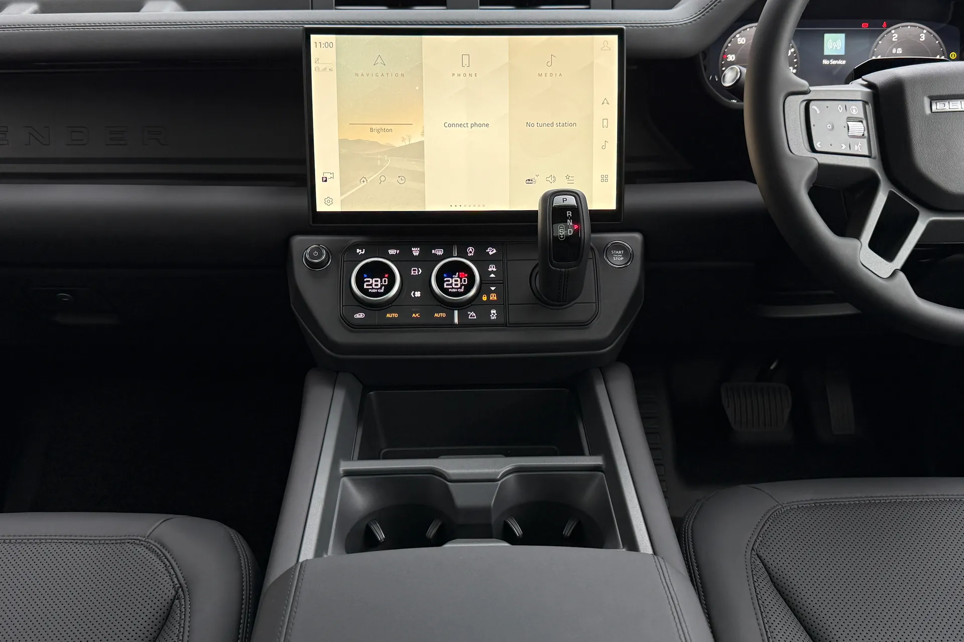 LAND ROVER Defender 90 thumbnail image number 26