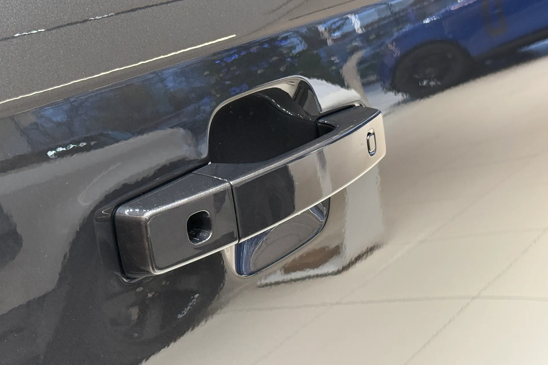 LAND ROVER Defender 90 thumbnail image number 16