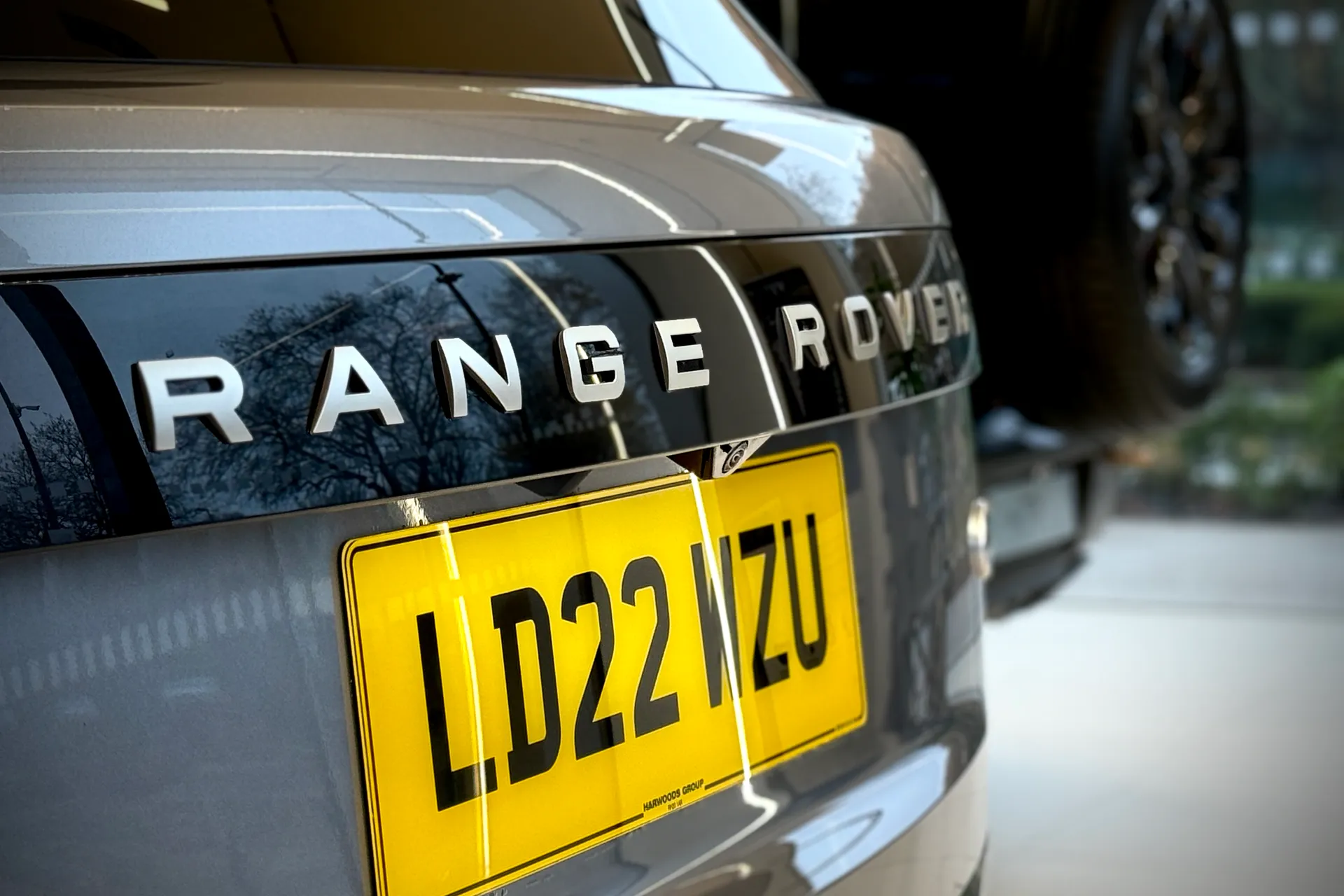 LAND ROVER RANGE ROVER thumbnail image number 23
