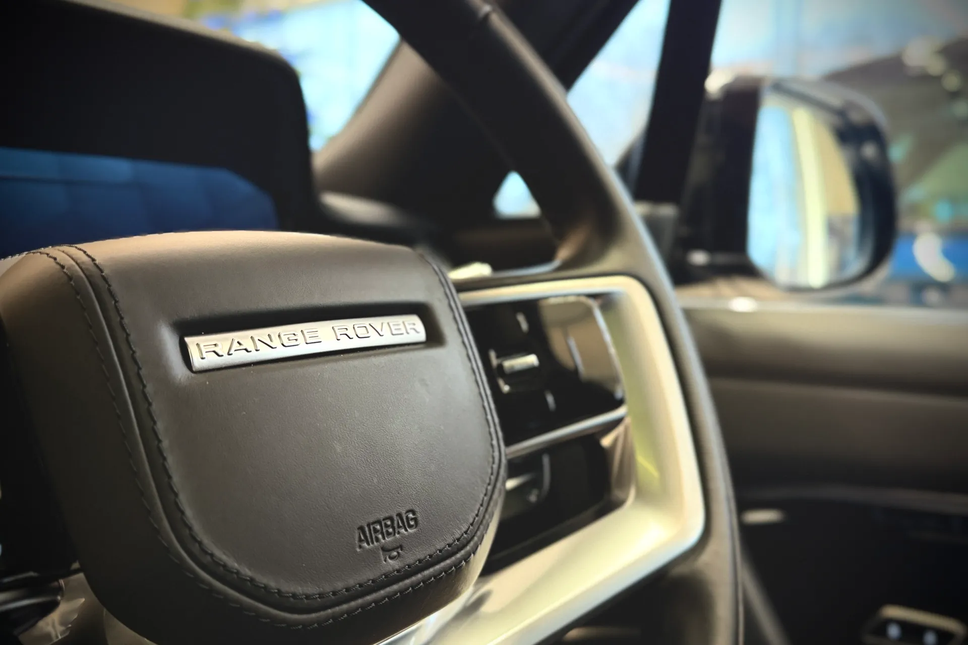 LAND ROVER RANGE ROVER thumbnail image number 50