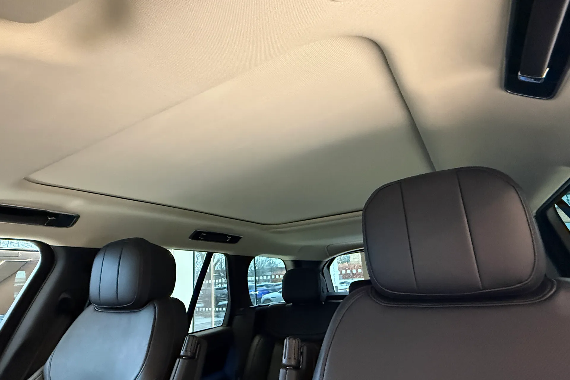 LAND ROVER RANGE ROVER thumbnail image number 52