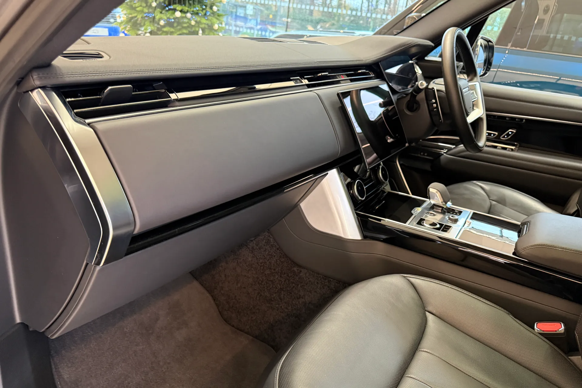 LAND ROVER RANGE ROVER thumbnail image number 49