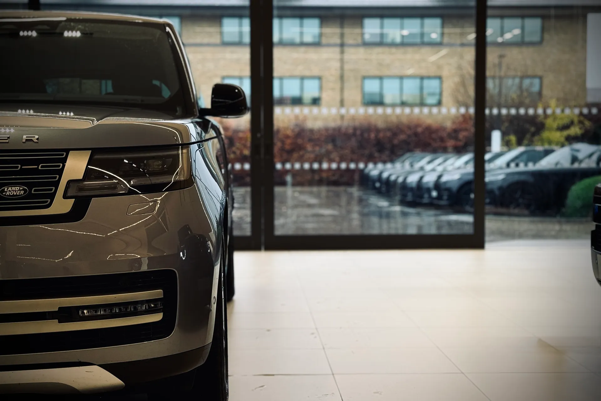 LAND ROVER RANGE ROVER thumbnail image number 17