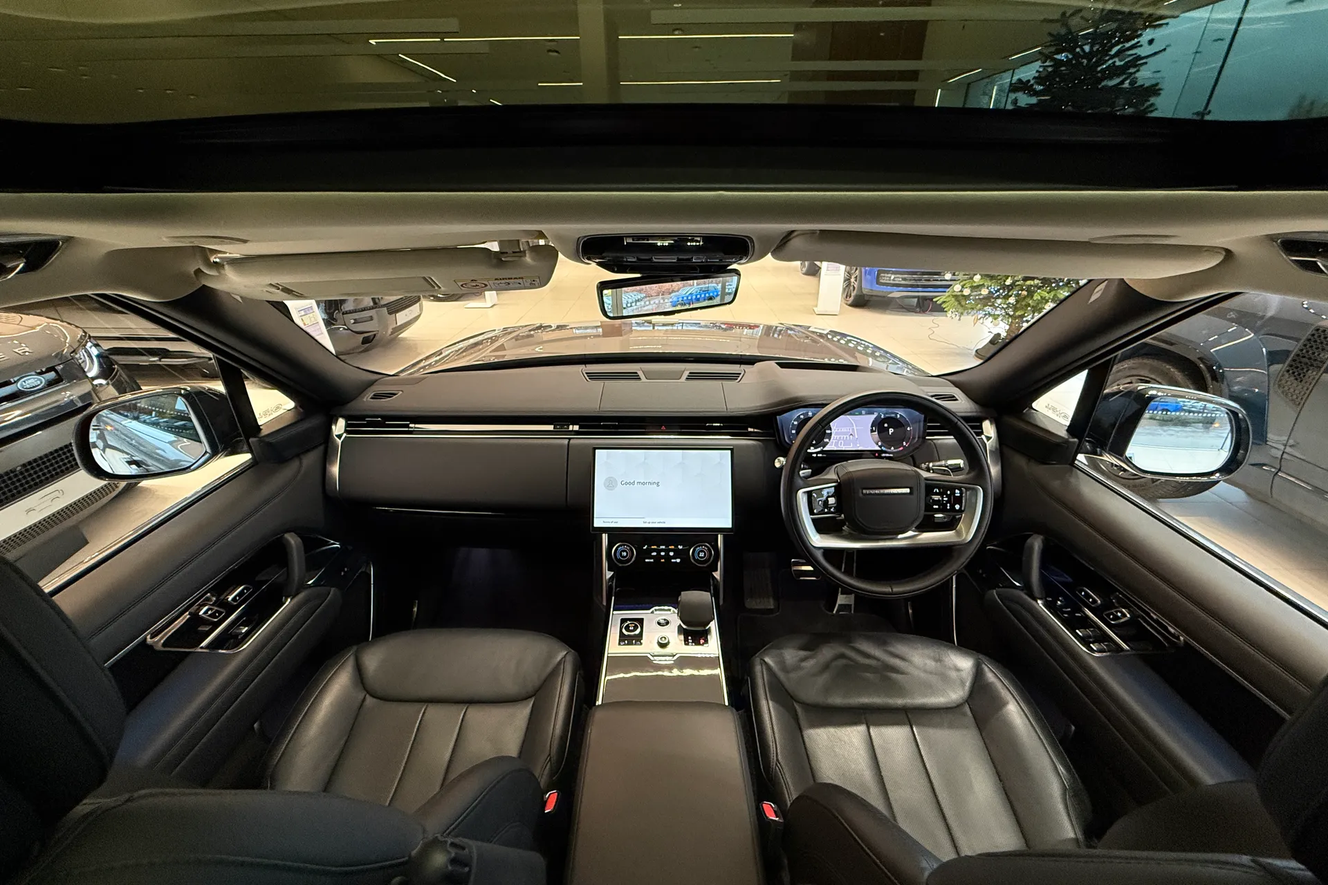 LAND ROVER RANGE ROVER thumbnail image number 3