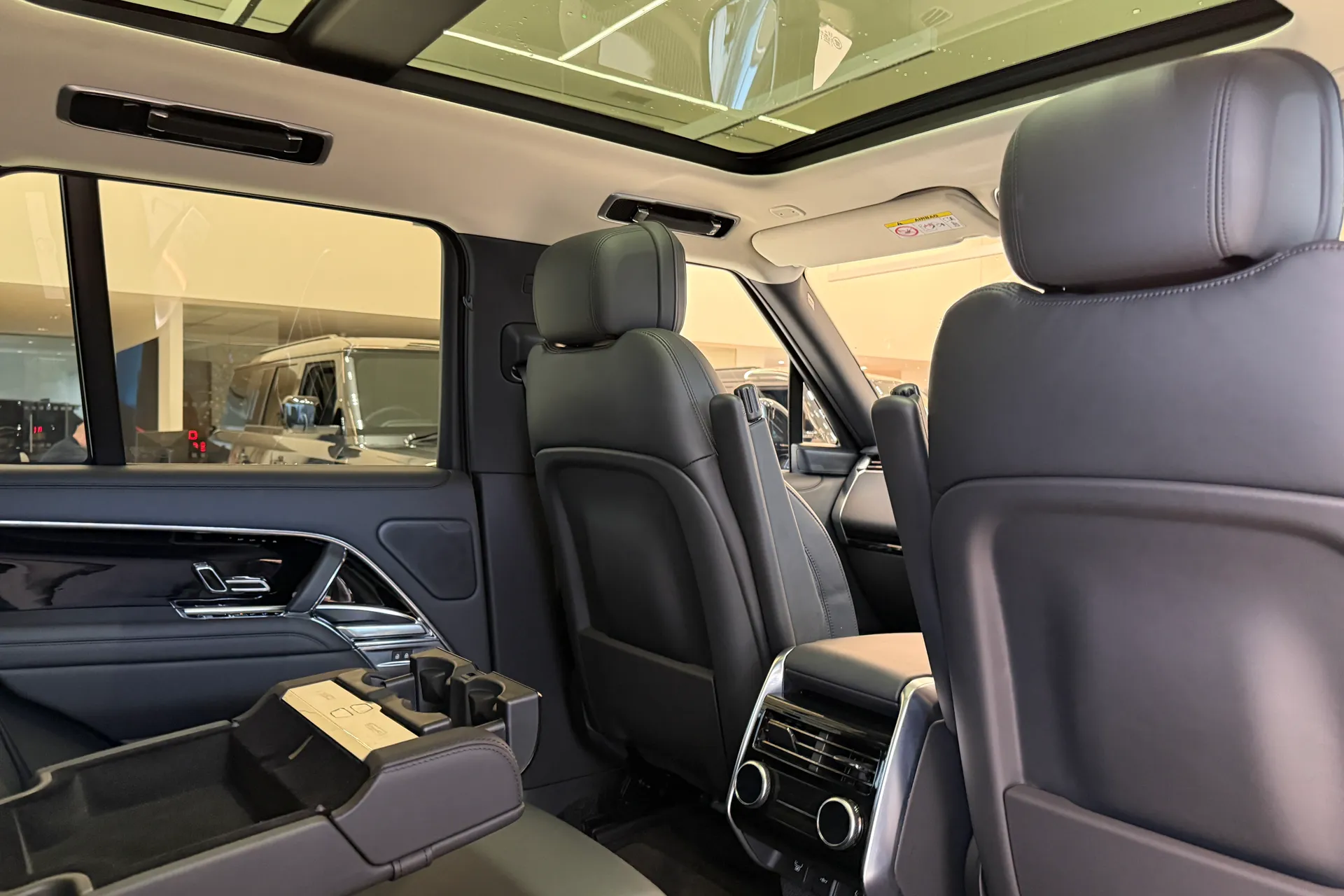 LAND ROVER RANGE ROVER thumbnail image number 44