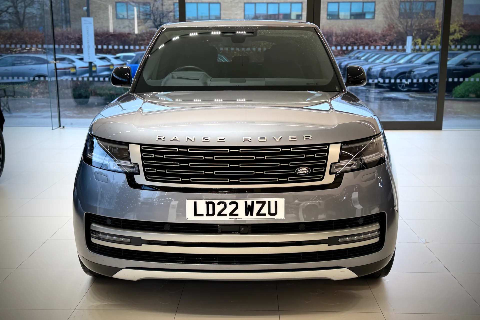 LAND ROVER RANGE ROVER thumbnail image number 16