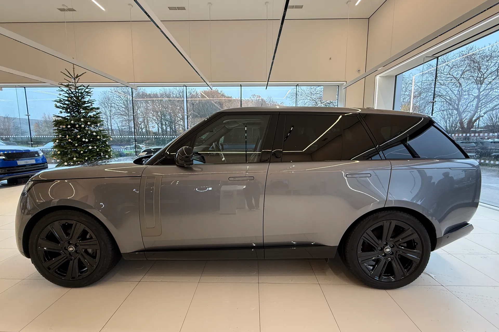 LAND ROVER RANGE ROVER thumbnail image number 10