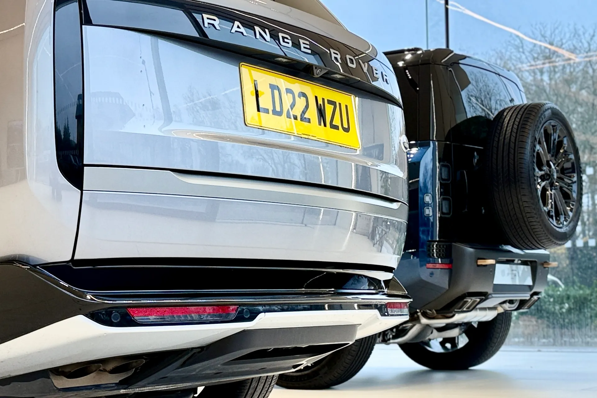 LAND ROVER RANGE ROVER thumbnail image number 22