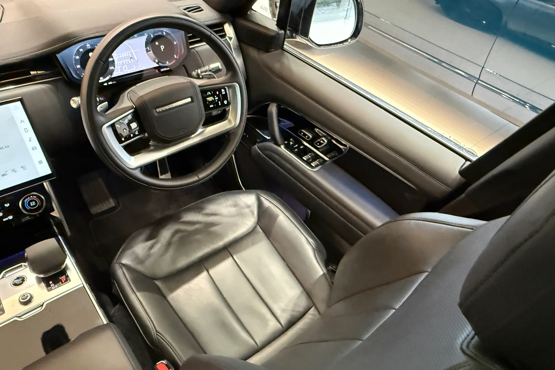 LAND ROVER RANGE ROVER thumbnail image number 35