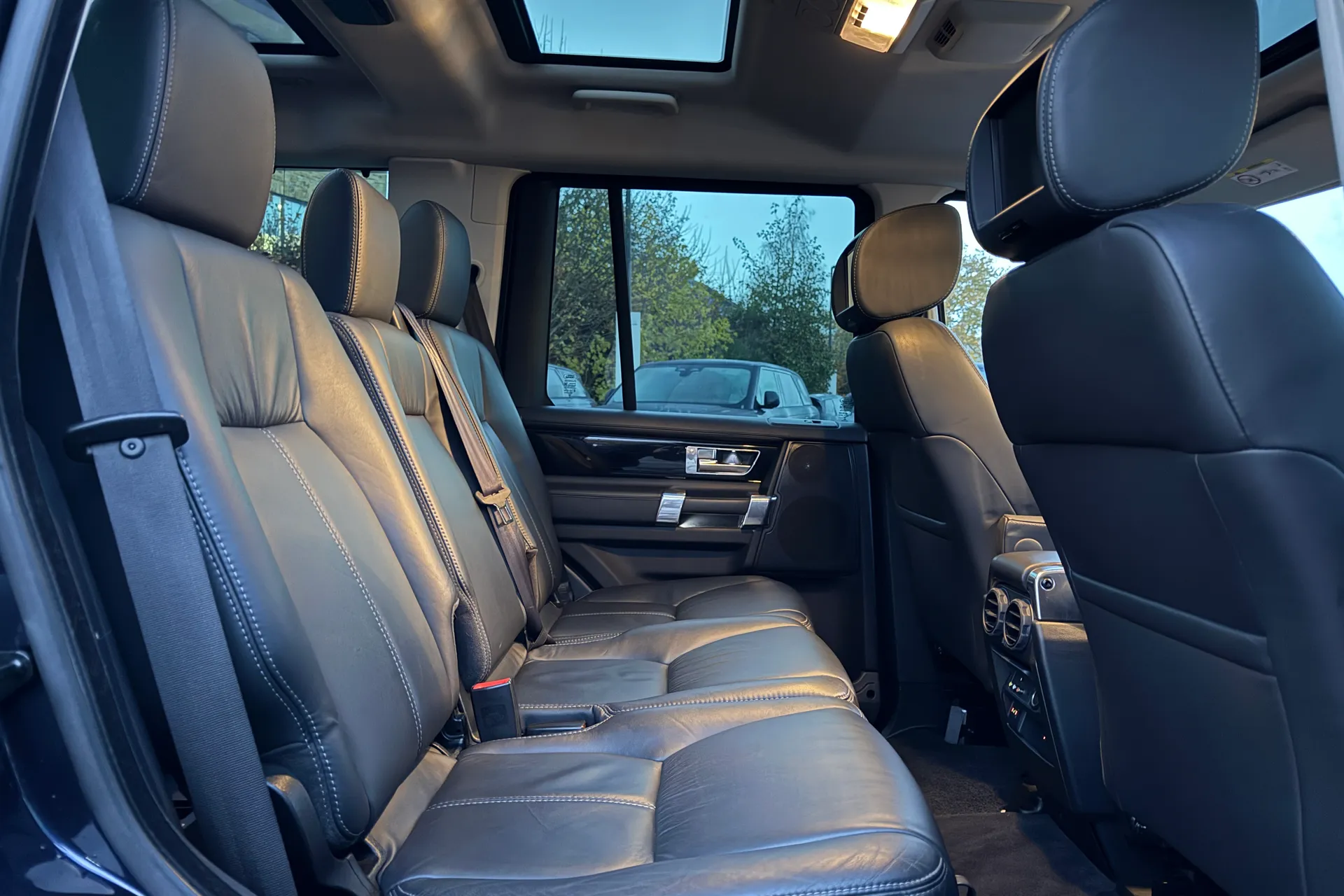 LAND ROVER DISCOVERY thumbnail image number 40