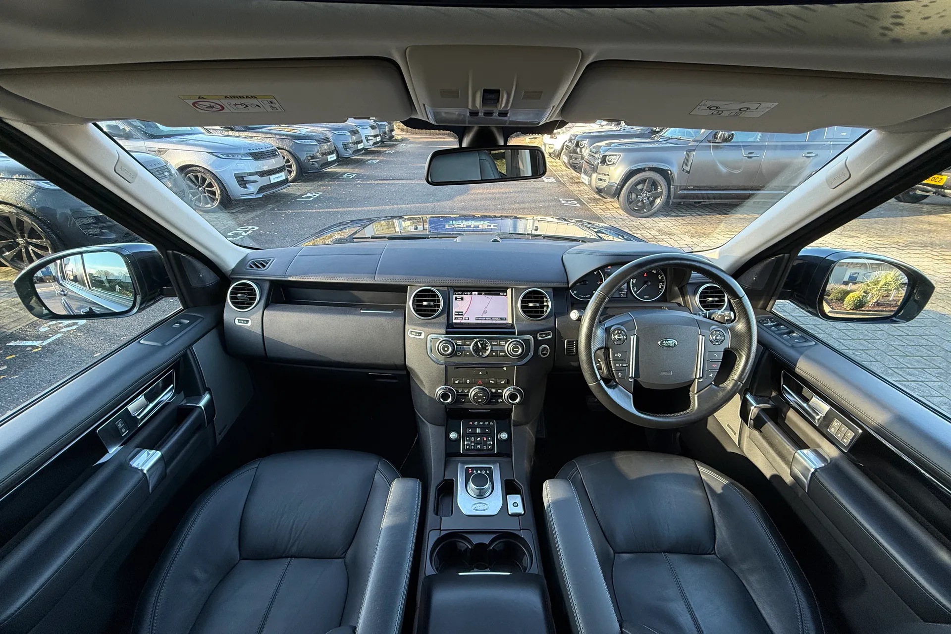 LAND ROVER DISCOVERY thumbnail image number 4