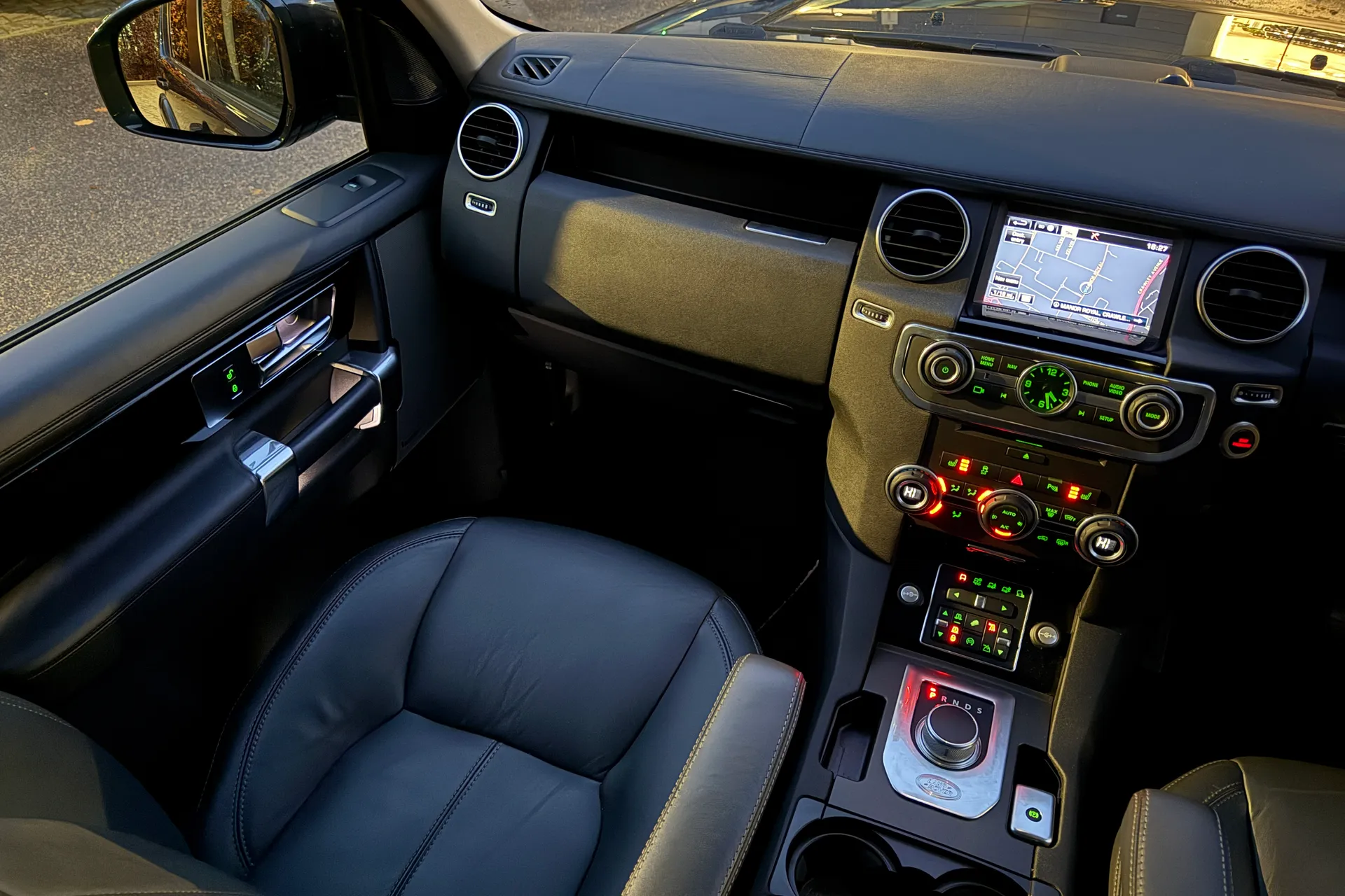 LAND ROVER DISCOVERY thumbnail image number 21